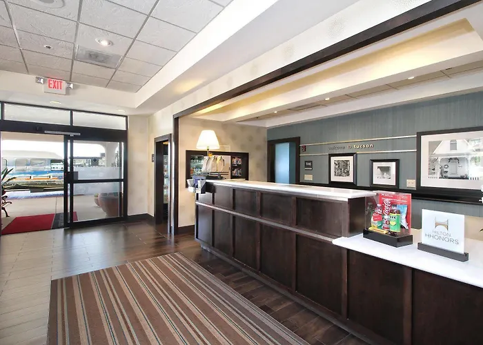 Hampton Tucson-airport